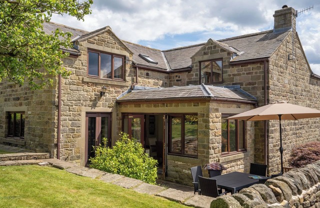 Beautiful, Large Cottage, village location in The heart of the Derbyshire Dales