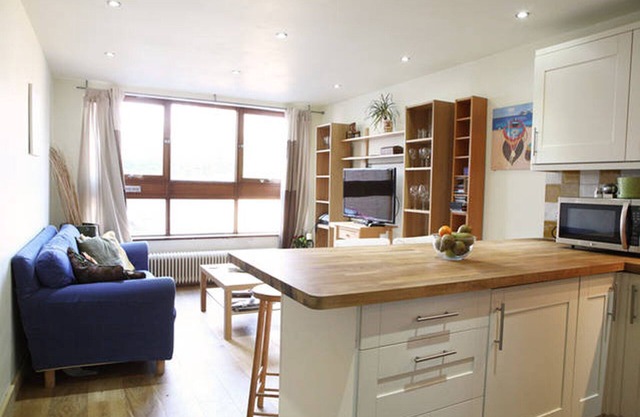 Beautiful little flat in Camden close to tourist attractions & public transport
