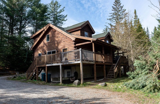 Beautiful Log Home PHANTOM 7073785