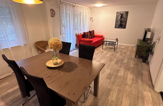 Beautiful & Lovely Apartment With Terrace For Up To 4 People Near Stuttgart