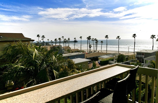 Beautiful minimalist remodel. Ocean & Pier Views, A300 - Pier View Paradise North Coast Village