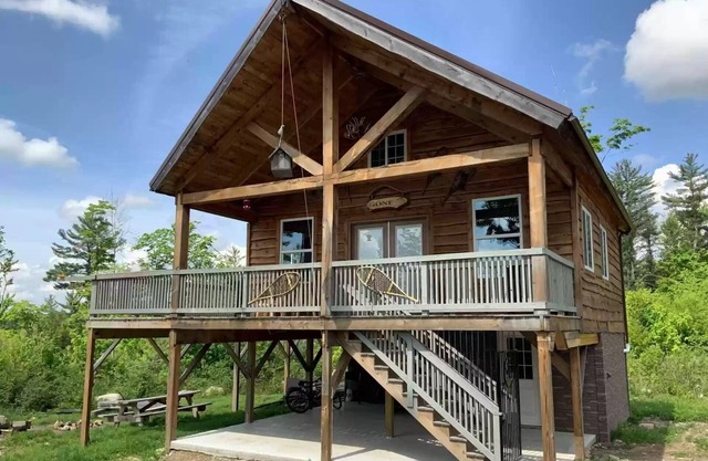 Beautiful Mountain Lodge on 32 Private Acres - Real Privacy!