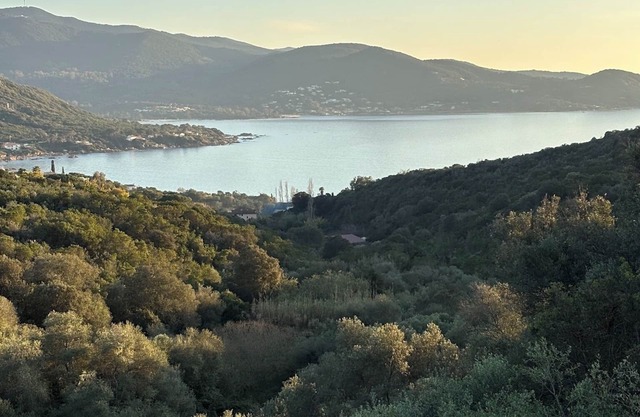Beautiful new T7 villa with magnificent sea view. Private swimming pool. For 10 passengers