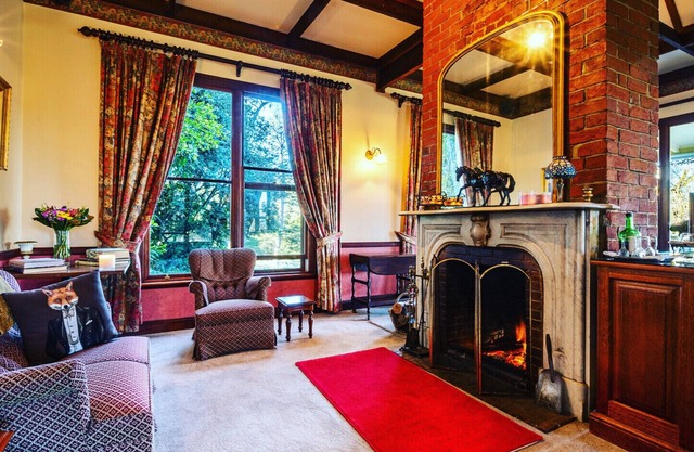 Beautiful Old World Adelaide Hills Lodge