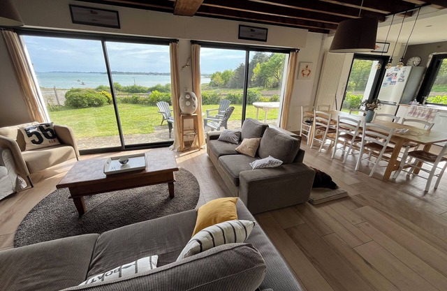BEAUTIFUL panoramic SEA VIEW over the Gulf of Morbihan