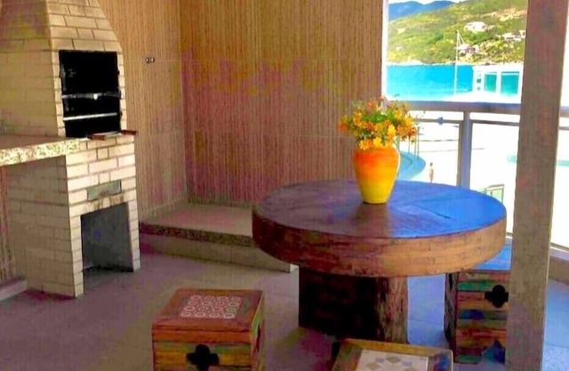 Beautiful Penthouse TerracePrivate BBQ, AR, Cable TV, WiFi, Beach View
