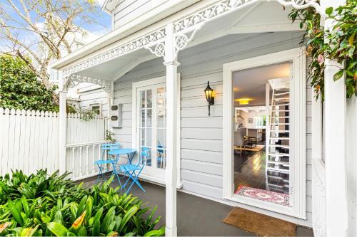 Beautiful Ponsonby Villa by Zodiak Stays