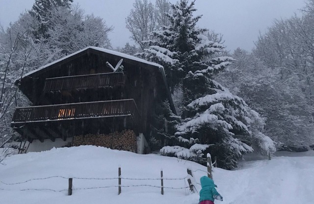 Beautiful private chalet in Valais in a ski resort