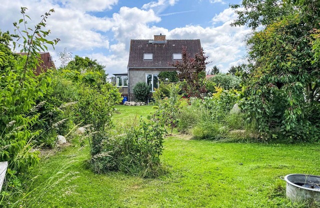 Beautiful private villa for 6 guests with WIFI, TV, terrace, pets allowed and parking
