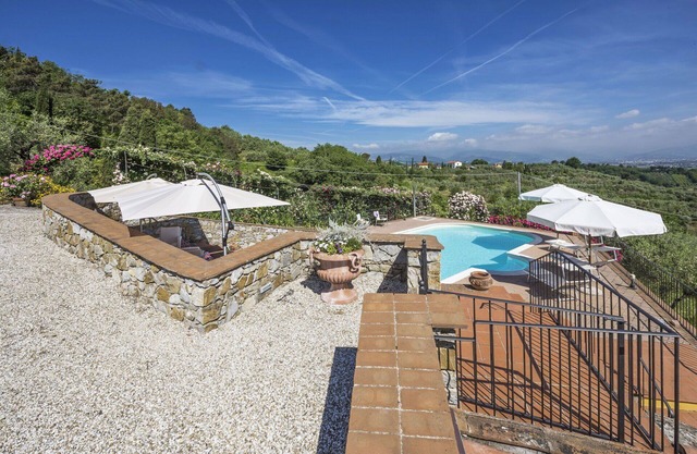 Beautiful private villa with WIFI, A/C, private pool, TV, terrace, panoramic view and parking