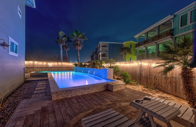 Beautiful private pool, spacious back yard great for family fun!