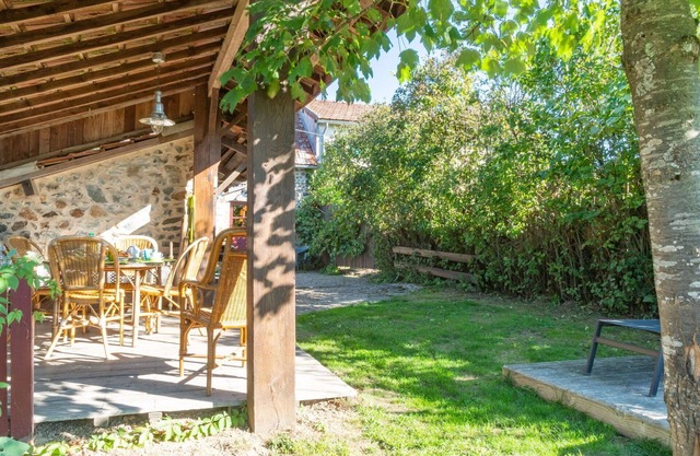 Beautiful private villa for 4 guests with WIFI, TV, terrace, pets allowed and parking