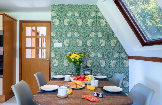 Beautiful private villa with WIFI, TV, terrace, pets allowed, panoramic view and parking