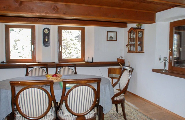 Beautiful private villa for 6 guests with WIFI, TV, patio, pets allowed and panoramic view