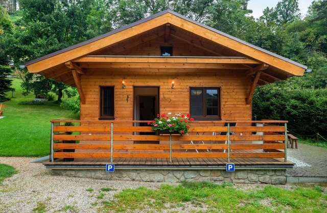 Beautiful private villa for 4 people with WIFI, TV, patio and parking