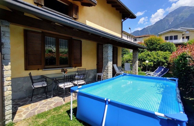 Beautiful private villa for 4 people with WIFI, private pool and pets allowed