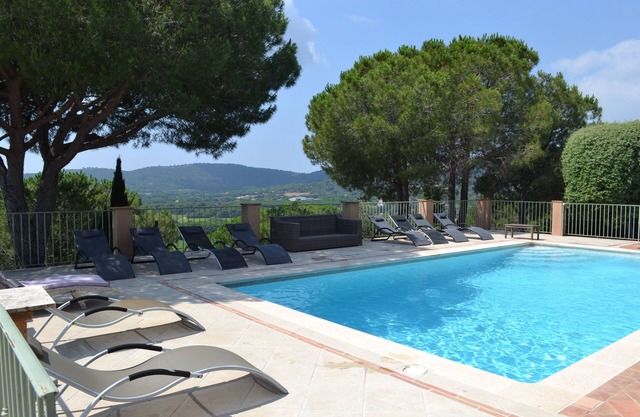 Beautiful property, countryside, 5 minutes from the beaches of Pampelonne.