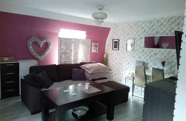 Beautiful, Quite and Modern Flat, Near the Nature and Railway Station