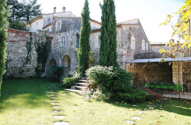 Beautiful renovated Village House with garden & private pool. Peaceful location