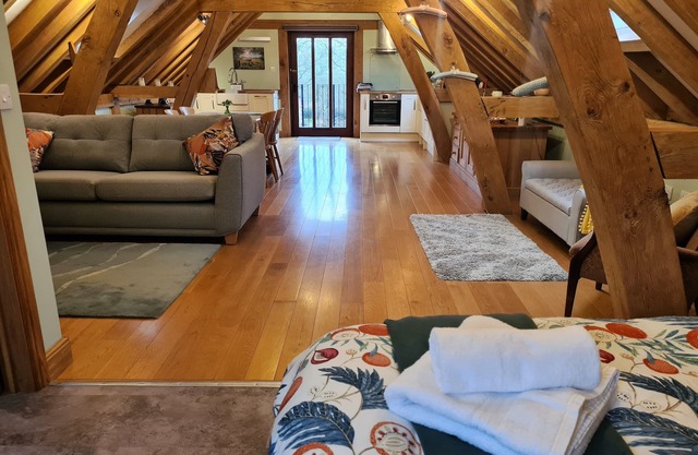 Beautiful Renovated Loft Room on Working Farm
