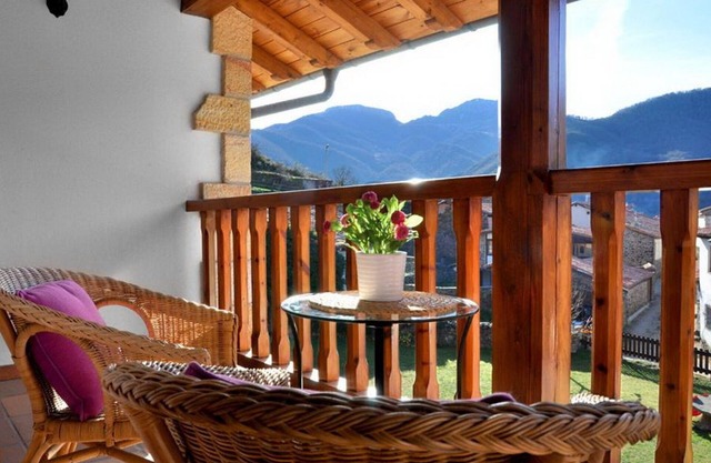 Beautiful Rustic duplex apartment for 6 people