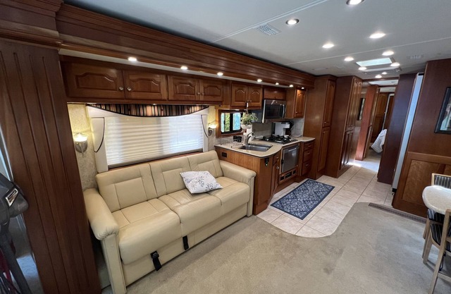 Beautiful RV On A Beautiful Property -- Quiet Peace Minutes Away From Town