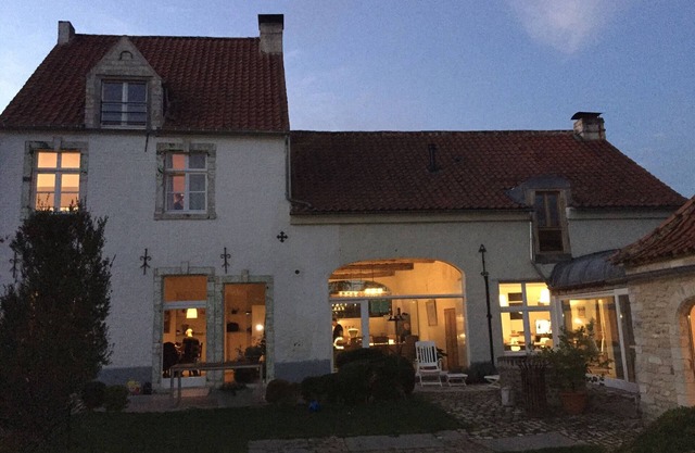 Beautiful, spacious and comfortable 19th century style house in the countryside