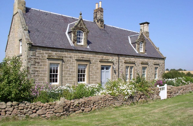 Beautiful Stone Cottage - A Unique Rural Retreat In The Scottish Borders