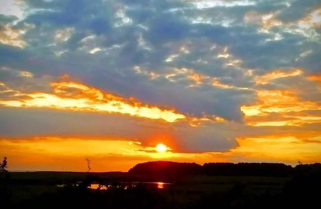 Beautiful Sunsets Over Lieutenant Island (1371)
