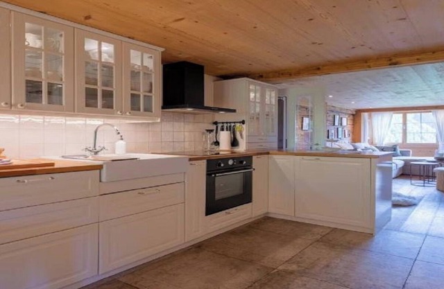 BEAUTIFUL SWISS HOME IN THE CANTON OF BERN, JUST A SHORT DRIVE FROM INTERLAKEN