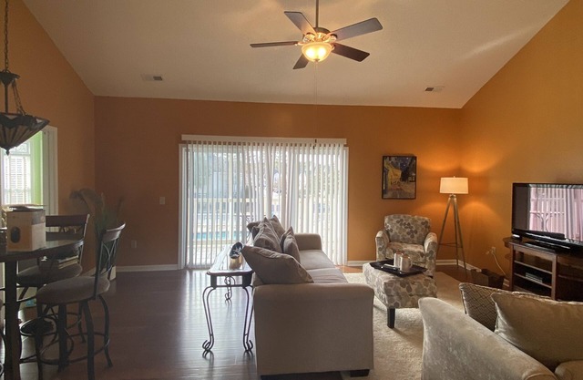 Beautiful Townhome Close to SC's Great Golf and both NC and SC Beaches