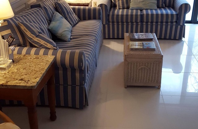 Beautiful two bedroom, two bath condo 5 minutes from the ocean