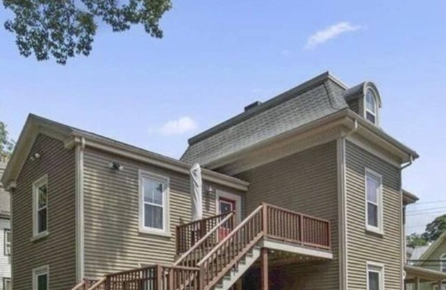 Beautiful Two Bedroom Apartment.