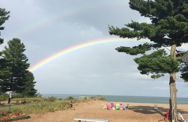 Beautiful Lake Huron Beach Home - Sandy Beach!