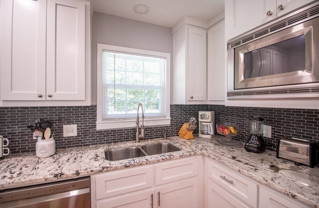Beautiful Vacation/Retreat Home in the Heart of Historical Downtown Canton