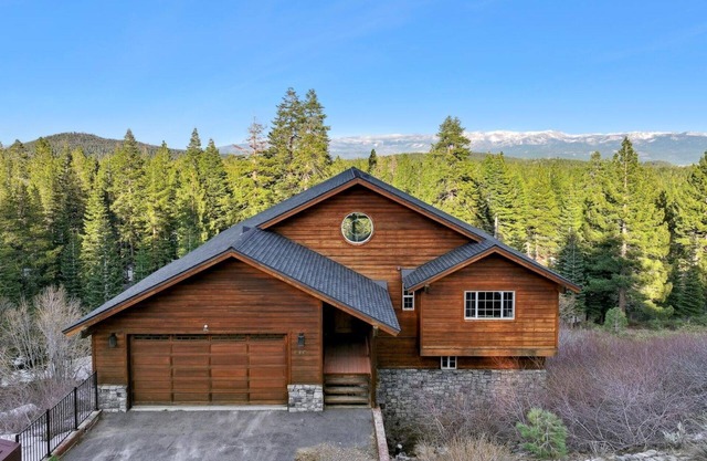 Beautiful View, Bunk Beds, Free Ev Charger, Games, Weber BBQ and Big Deck