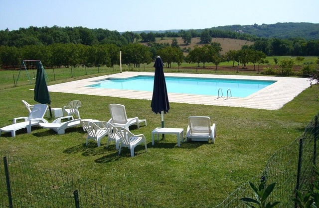 Beautiful view of the countryside house 8 pers 4 bedrooms private pool Wifi near Sarlat