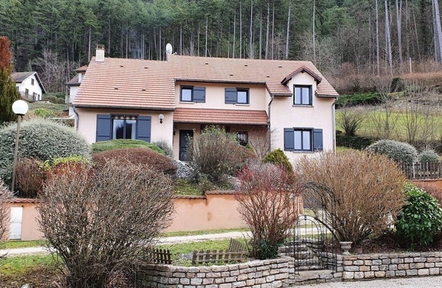 Beautiful Villa on the heights of Salins les Bains