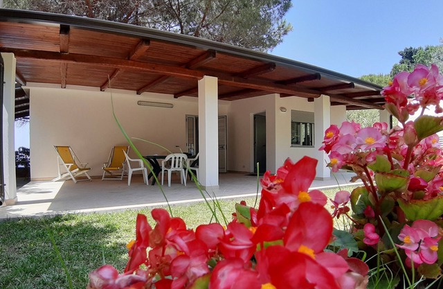 Beautiful villa 1 step from the sea