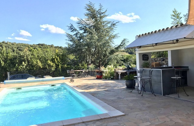 Beautiful villa with private heated pool