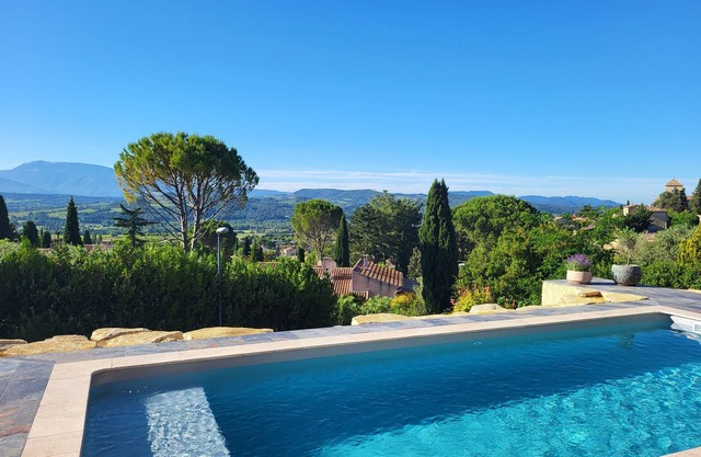 Beautiful villa with SWIMMING POOL and PANORAMIC VIEW - Residential setting