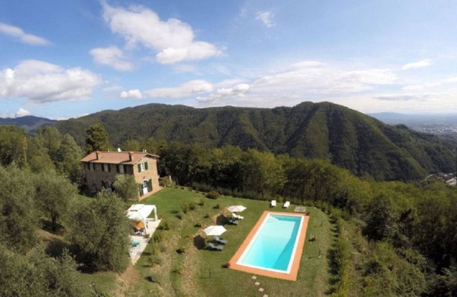 Beautiful villa with pool for relax and enjoy