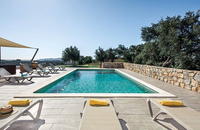 Beautiful Villa with Swimming Pool and Amazing Views.