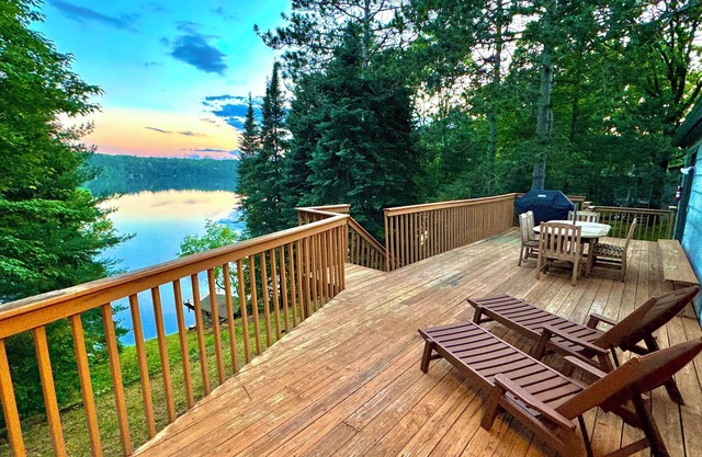 Beautiful Waterfront Memories on Western Wisconsin's Premier Recreational Lake