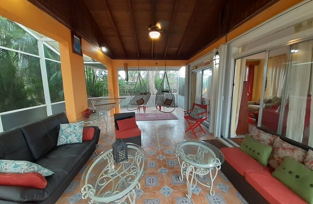 Beautifull and quiet lakefront home, Lake Osborne, pet friendly