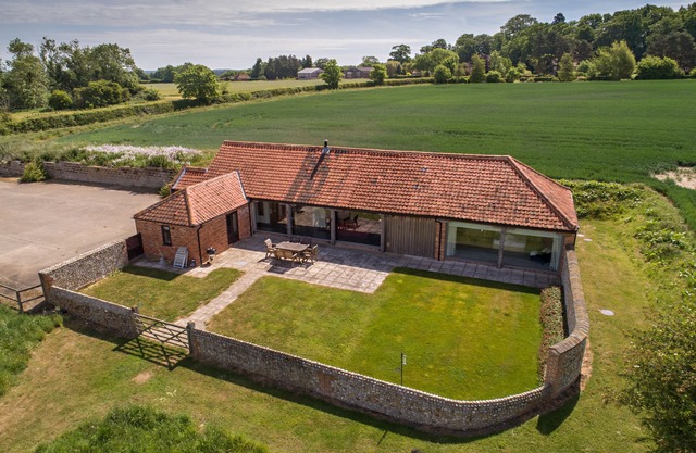 Beautifully converted barn in absolutely stunning, quiet, rural location.