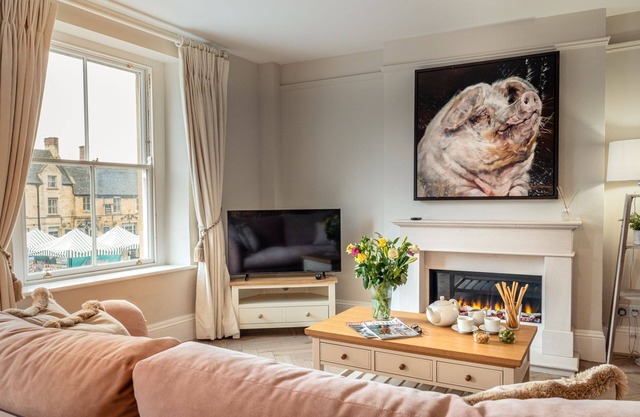 Beautifully presented dog friendly - Piggy in the Middle
