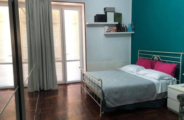 Bed and Breakfast 'Camera Vista Cortile Greco Di Tufo' with Balcony, Wi-Fi and Air Conditioning