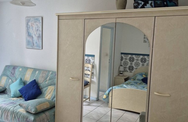 Bed and Breakfast 'Chambre Deluxe' with Shared Garden