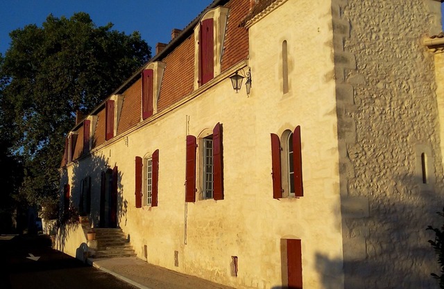 Bed and Breakfast in a charming manor house. A family suite (2ch + 1sdb), 3ch + sb